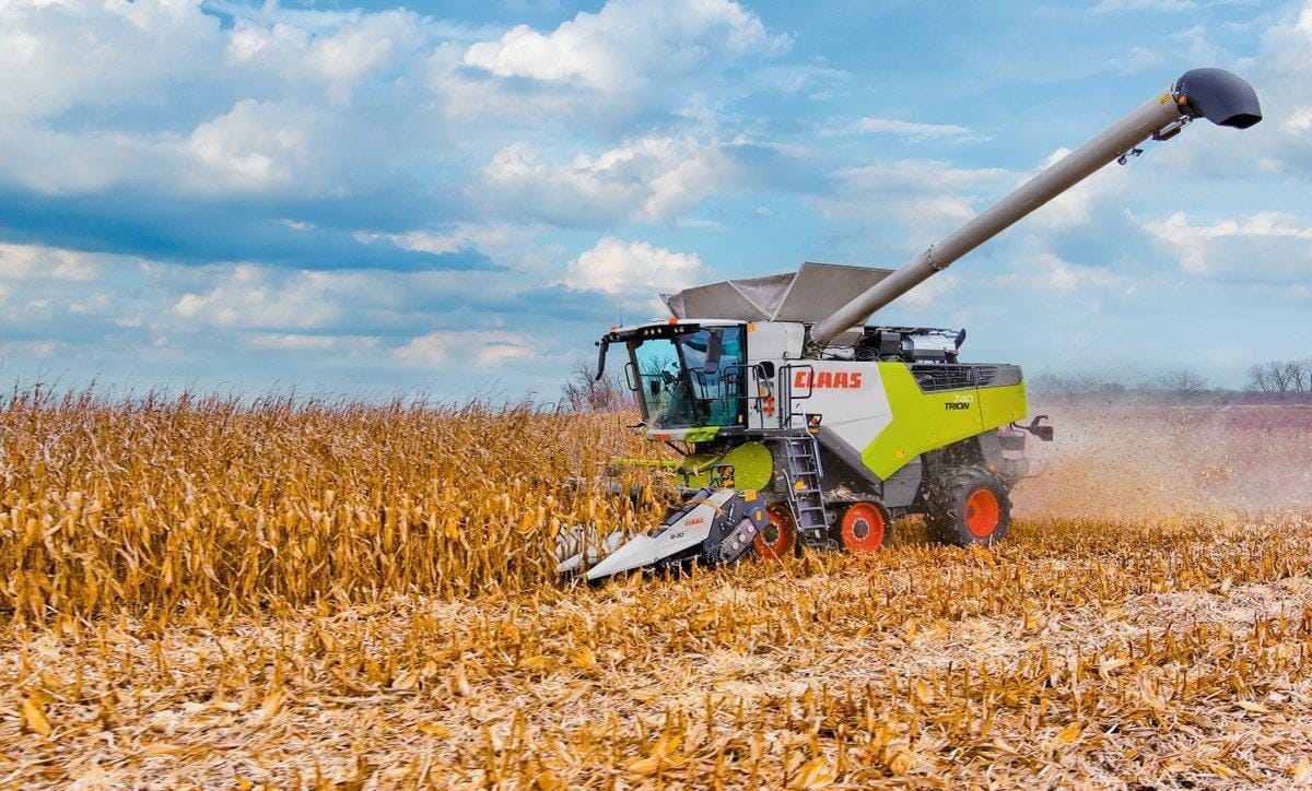 2024 CLAAS Trion 740TT Equipment Image0
