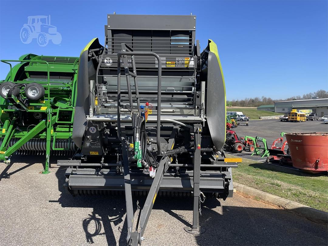 Image of CLAAS Variant 585RC Image 1