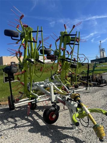 Main image CLAAS Volto 900T