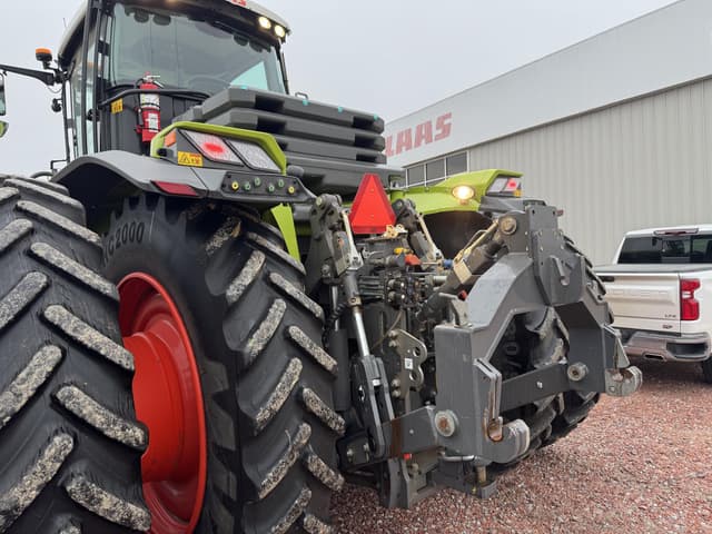 Image of CLAAS Xerion 4500 equipment image 4