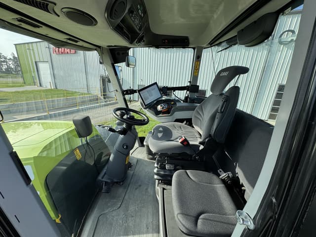 Image of CLAAS Xerion 4500 Trac equipment image 3