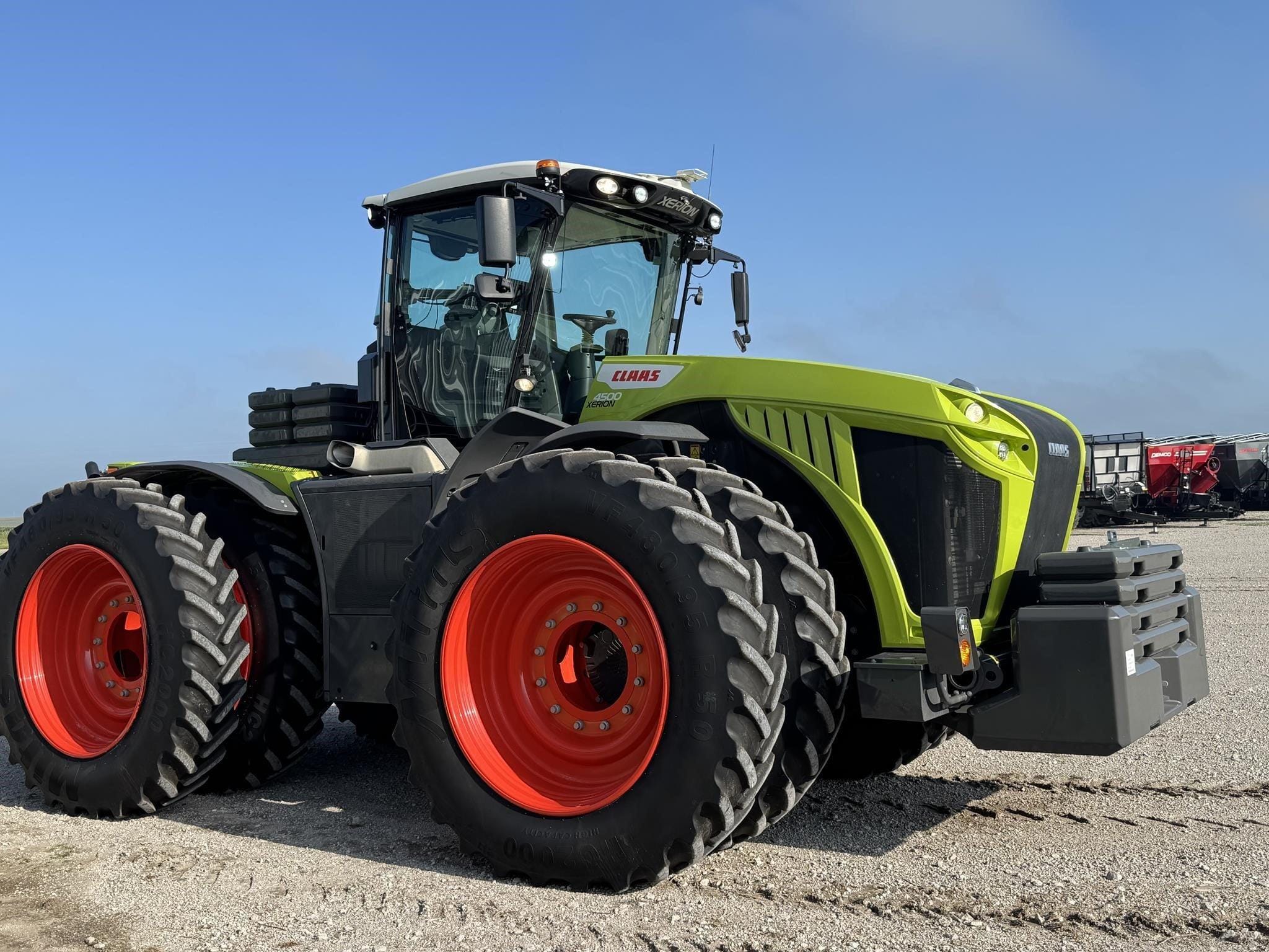 2024 CLAAS Xerion 4500 Trac Equipment Image0