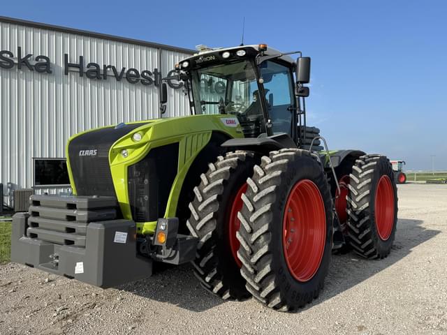 Image of CLAAS Xerion 4500 Trac equipment image 3