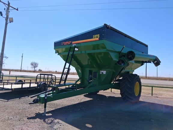 2024 CrustBuster 1075 Equipment Image0