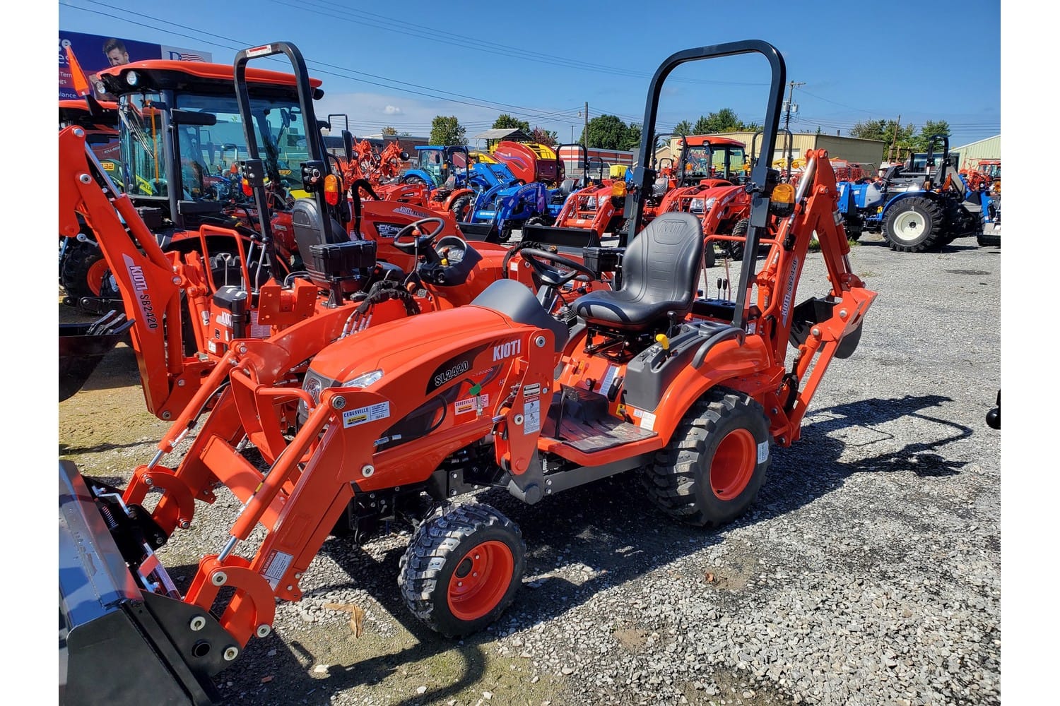 Kioti CS2220 Equipment Image0