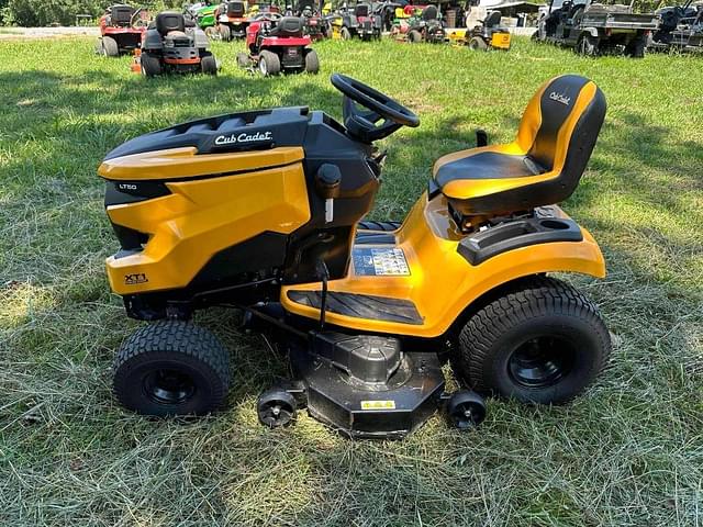 Image of Cub Cadet XT1 LT50 equipment image 1