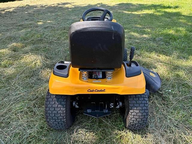 Image of Cub Cadet XT1 LT50 equipment image 3