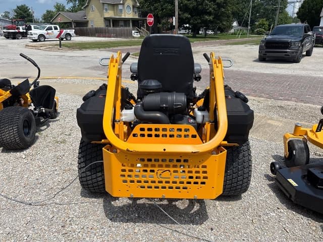 Image of Cub Cadet PRO Z 700 equipment image 3
