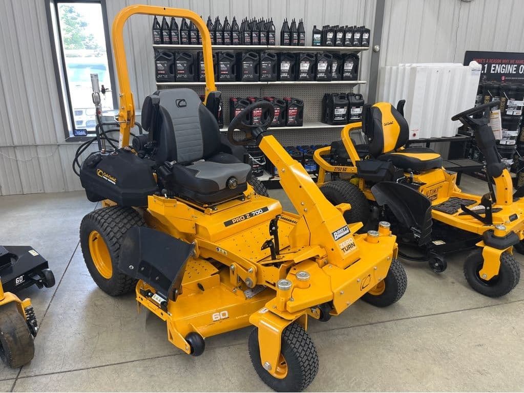 Image of Cub Cadet Pro Z 760S Primary image