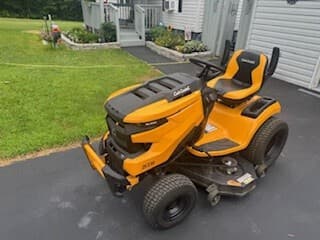 Image of Cub Cadet XT2 SLX50 Primary image