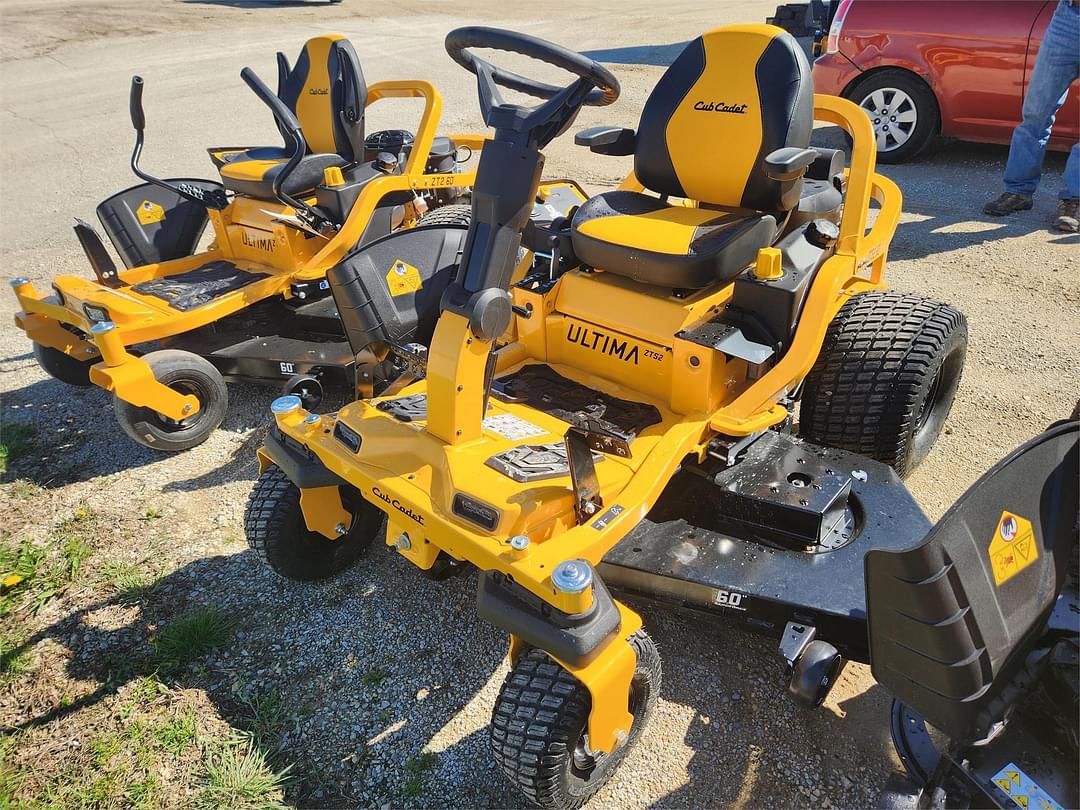 Image of Cub Cadet Ultima ZTS2 Primary Image