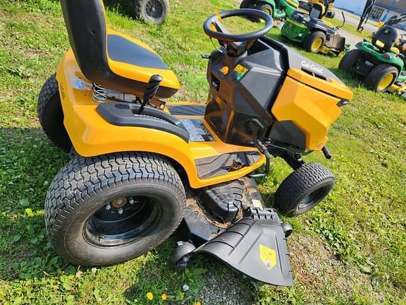 Image of Cub Cadet XT1 ST54 equipment image 4