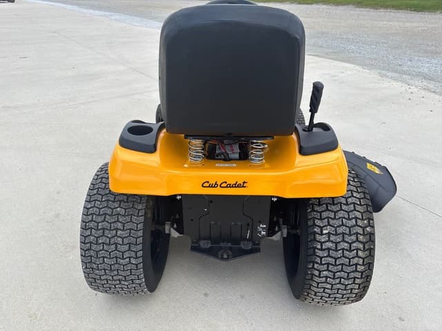 Image of Cub Cadet XT1 ST54 equipment image 2