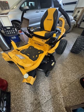 Image of Cub Cadet Ultima ZT1 equipment image 2