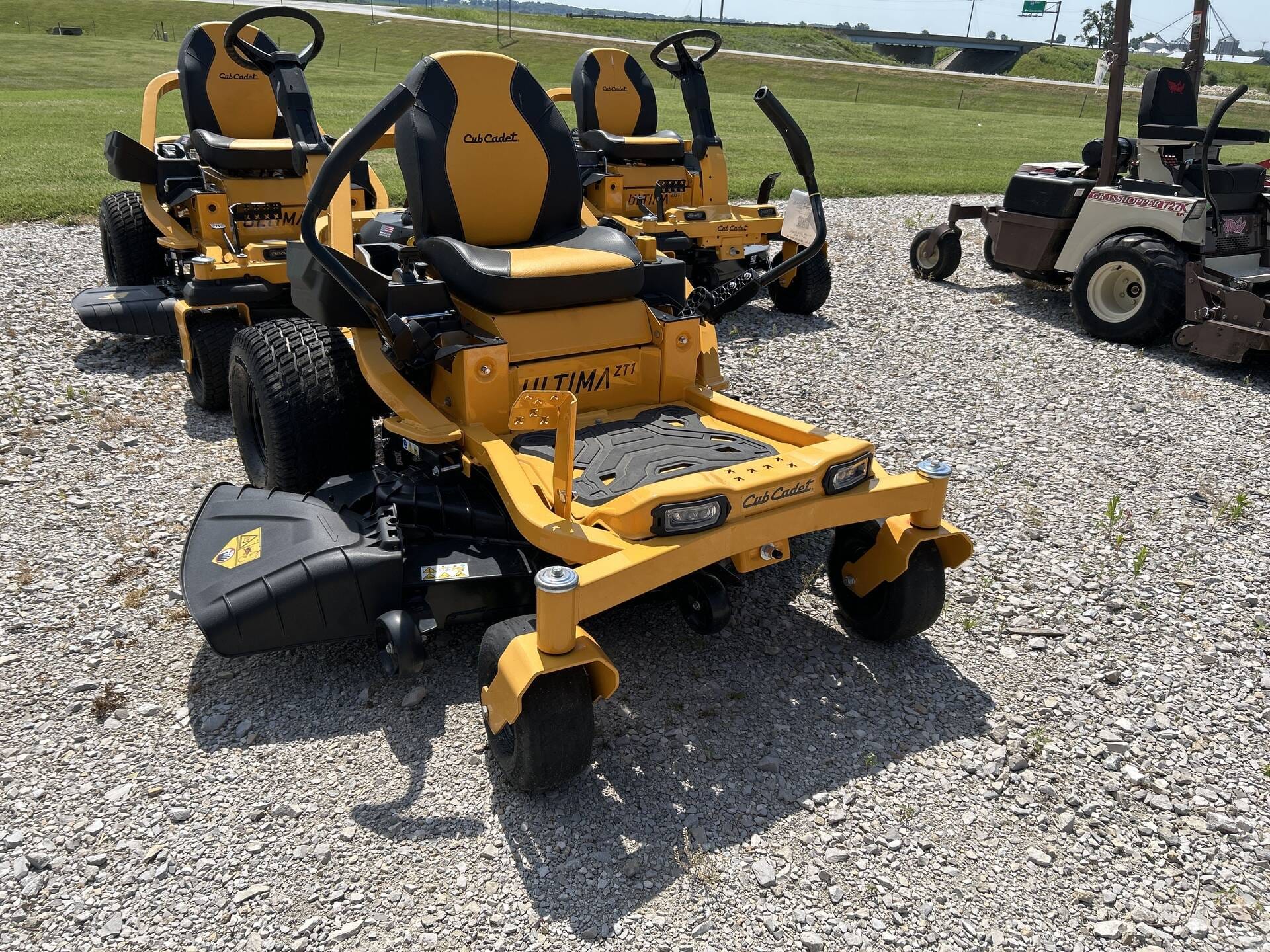 2024 Cub Cadet Ultima ZT1 Image