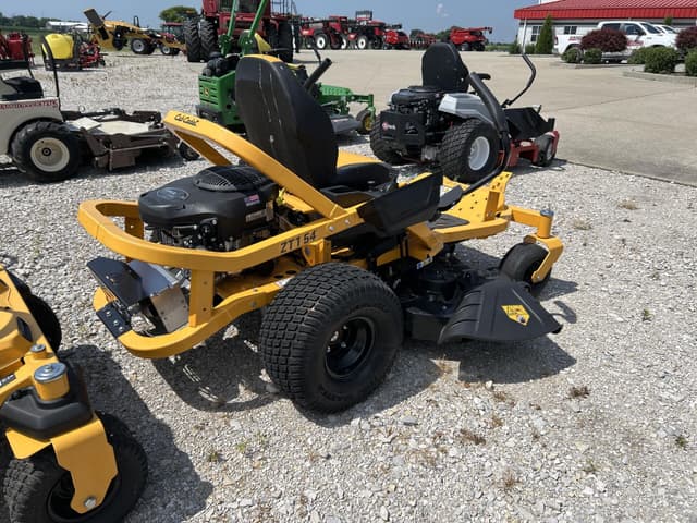 Image of Cub Cadet Ultima ZT1 equipment image 2