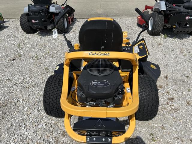 Image of Cub Cadet Ultima ZT1 equipment image 3