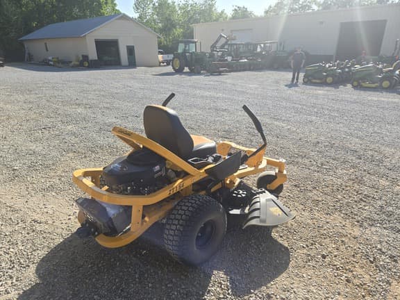 Image of Cub Cadet Ultima ZT1 equipment image 3