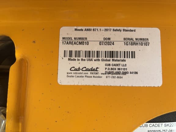 Image of Cub Cadet Ultima ZT1 equipment image 2