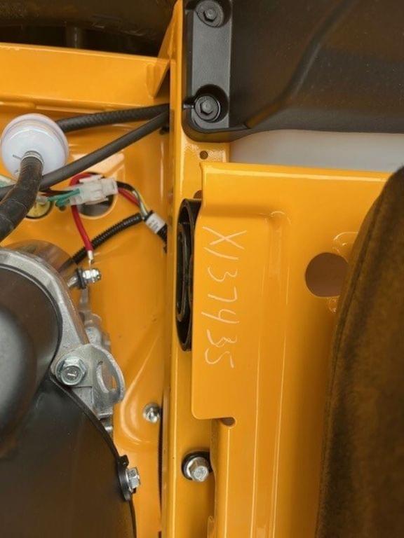 Image of Cub Cadet Ultima ZT2 Image 1