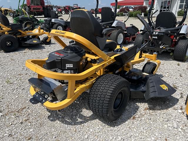 Image of Cub Cadet Ultima ZT2 equipment image 2