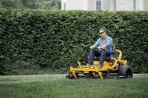 Image of Cub Cadet Ultima ZT2 equipment image 2