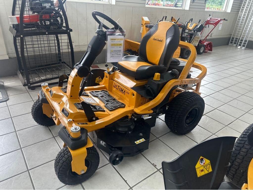 Image of Cub Cadet Ultima ZTS1 Primary Image
