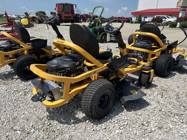 Image of Cub Cadet Ultima ZTS1 equipment image 2