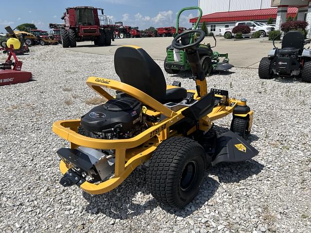 Image of Cub Cadet Ultima ZTS1 equipment image 2