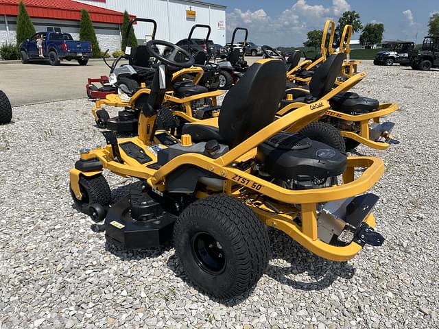 Image of Cub Cadet Ultima ZTS1 equipment image 4