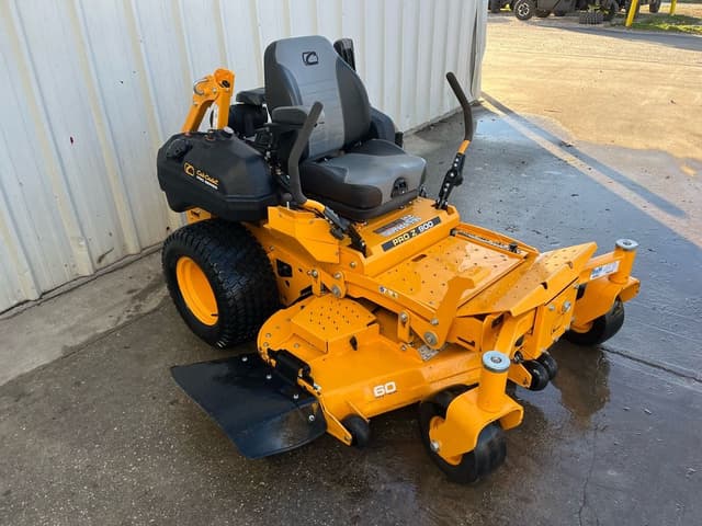 Image of Cub Cadet Pro Z 960L equipment image 4