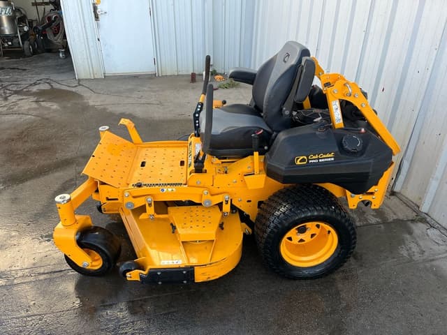 Image of Cub Cadet Pro Z 960L equipment image 2
