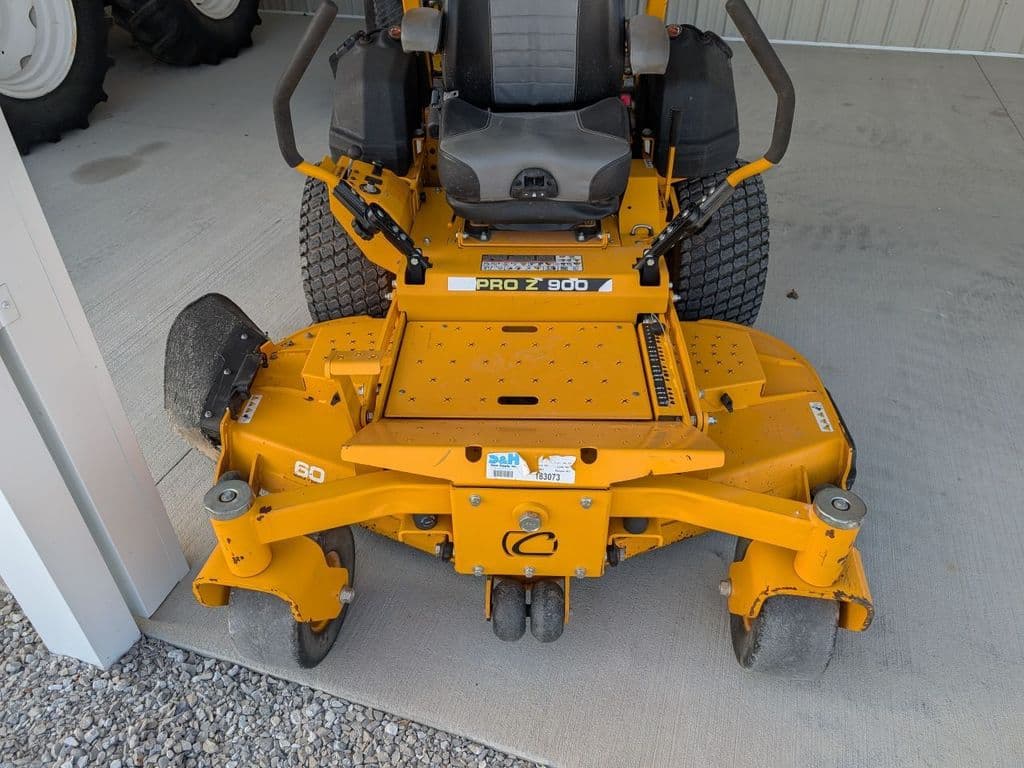 Image of Cub Cadet Pro Z 960L Image 1