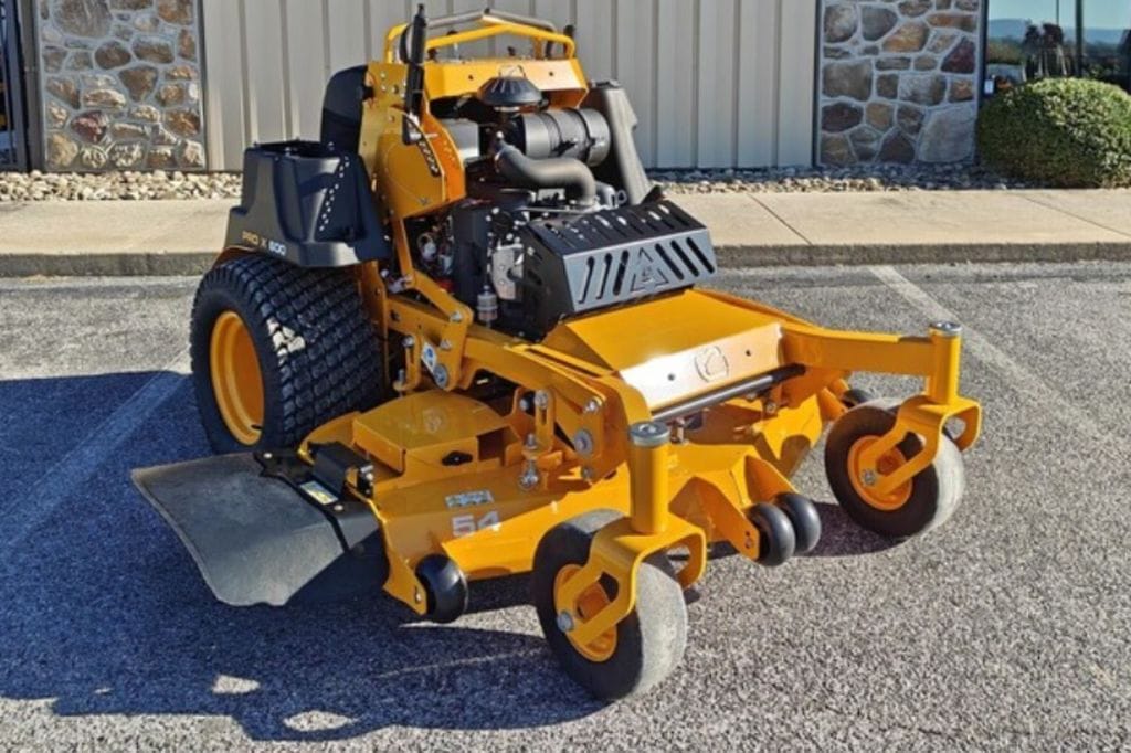 2024 Cub Cadet Pro X 654 Equipment Image0