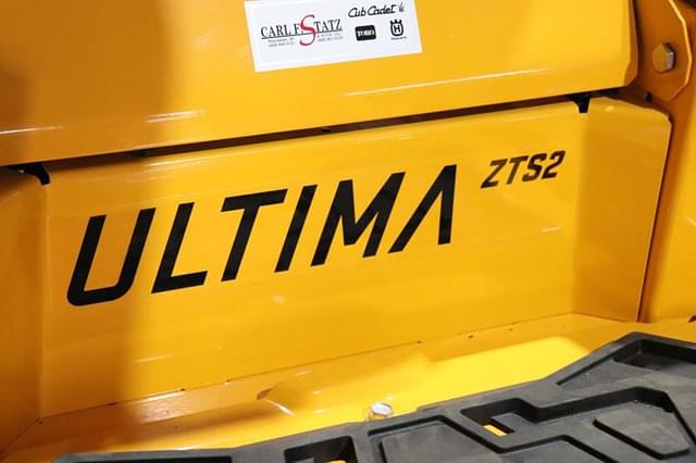 Image of Cub Cadet Ultima ZTS2 equipment image 1