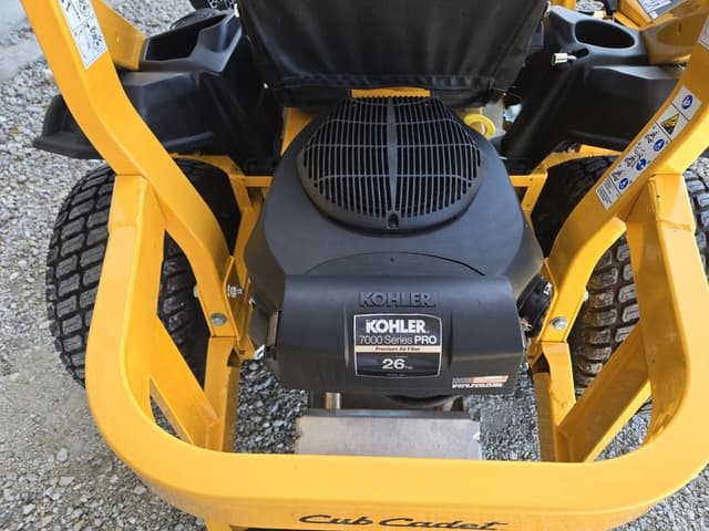 Image of Cub Cadet Ultima ZTX4 equipment image 3