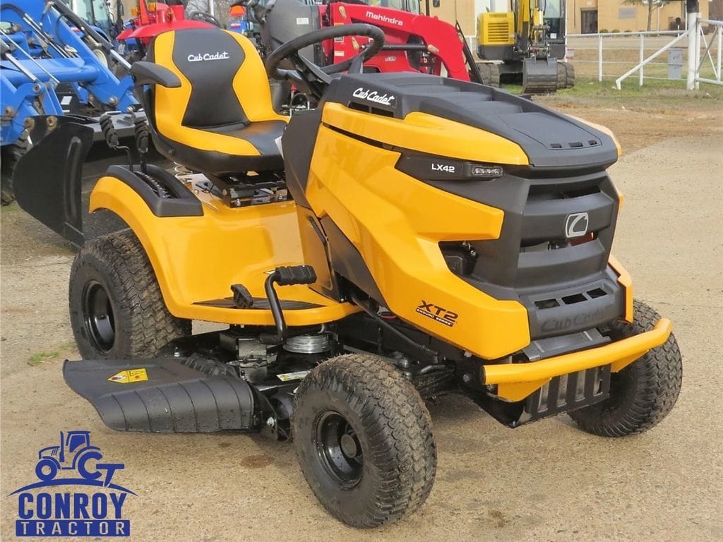 2024 Cub Cadet XT2 LX42 Equipment Image0