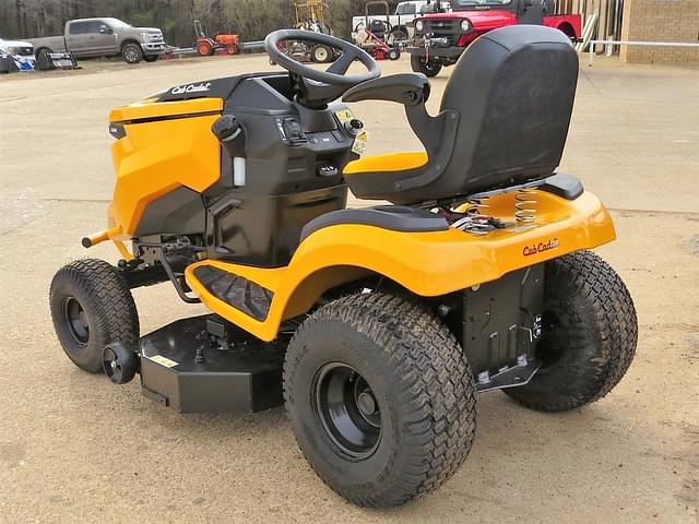 Image of Cub Cadet XT2 LX42 equipment image 4