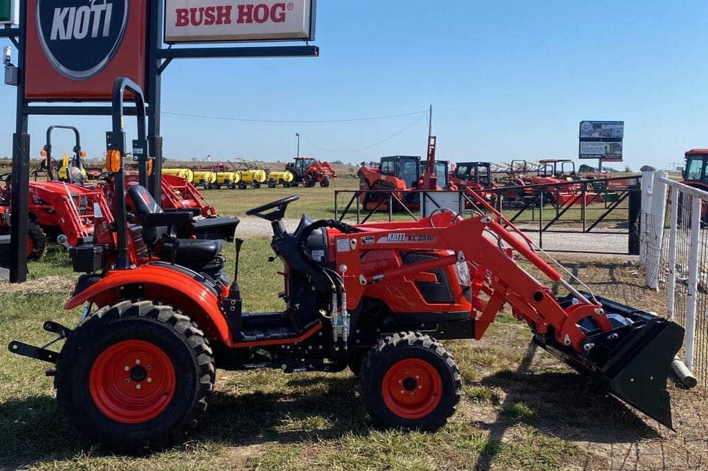 2024 Kioti CX2510 Equipment Image0