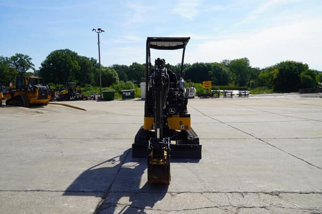 Image of John Deere 17P equipment image 2