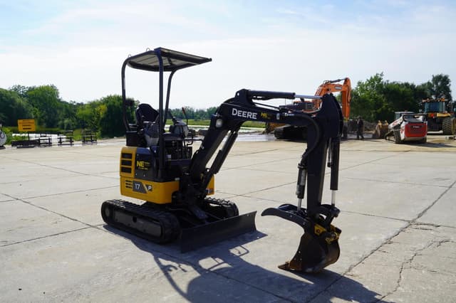 Image of John Deere 17P equipment image 3