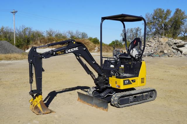 Image of John Deere 17P equipment image 2