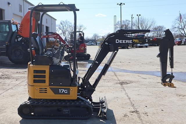 Image of John Deere 17G equipment image 4