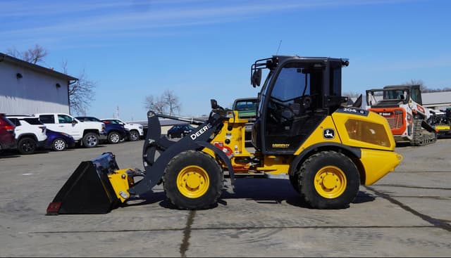Image of John Deere 204G equipment image 1