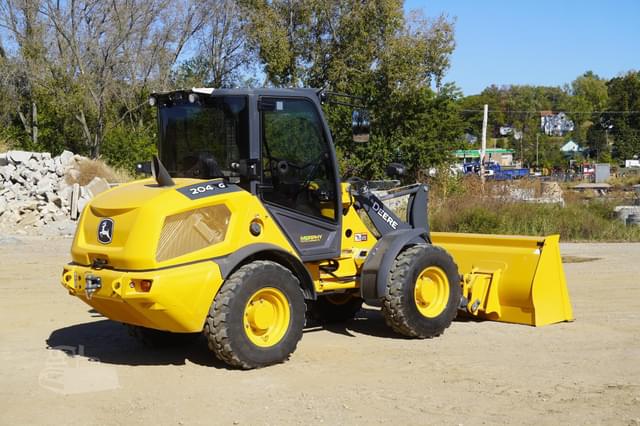 Image of John Deere 204G equipment image 4