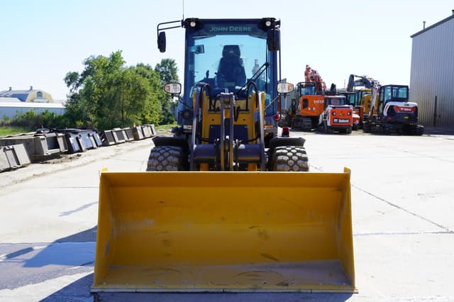 Image of John Deere 244P equipment image 4