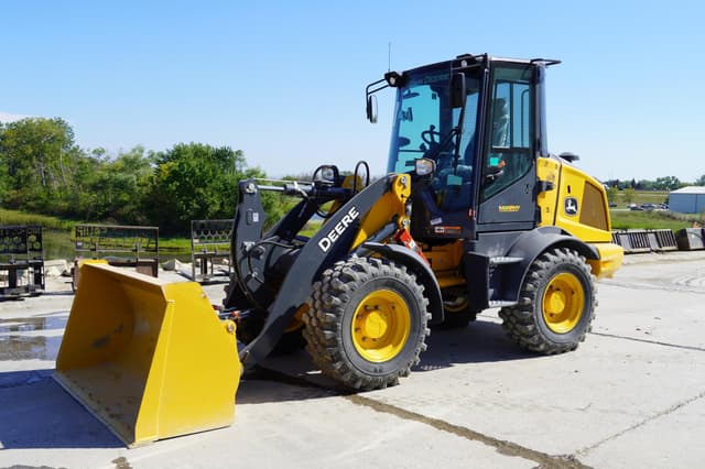 Image of John Deere 244P equipment image 2