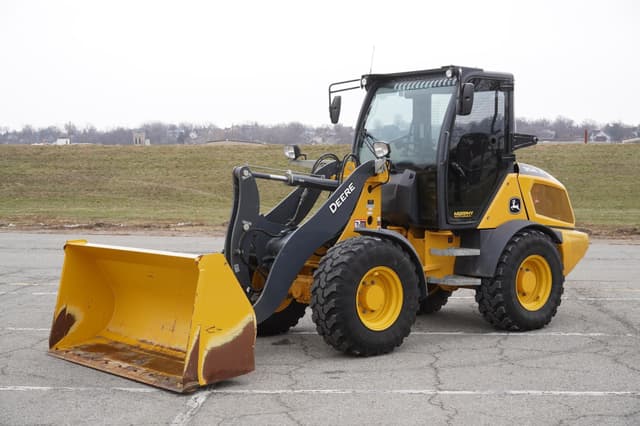 Image of John Deere 304G equipment image 2