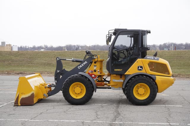 Image of John Deere 304G equipment image 1