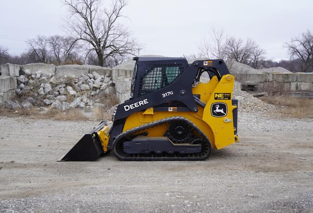Image of John Deere 317G equipment image 1